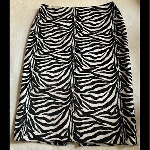 NWOT Aria Skirt